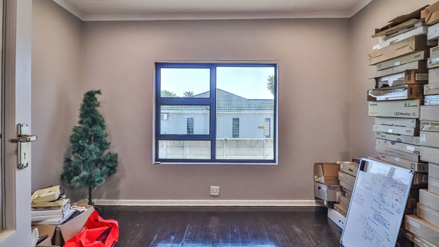 To Let commercial Property for Rent in Newton Park Eastern Cape